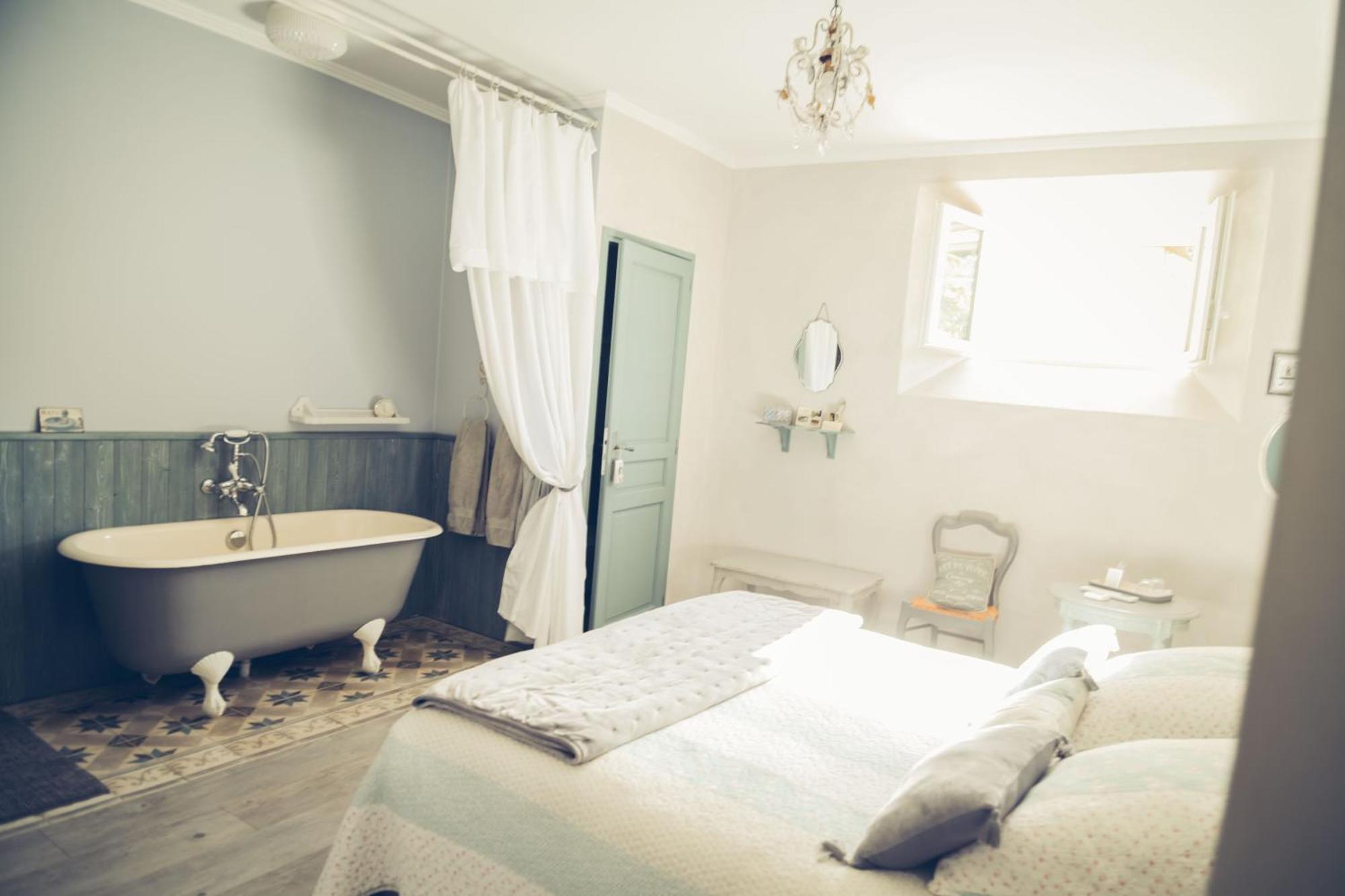Chambres D'Hotes L'Oreliane En Provence Only Adult Châteauneuf-de-Gadagne Εξωτερικό φωτογραφία