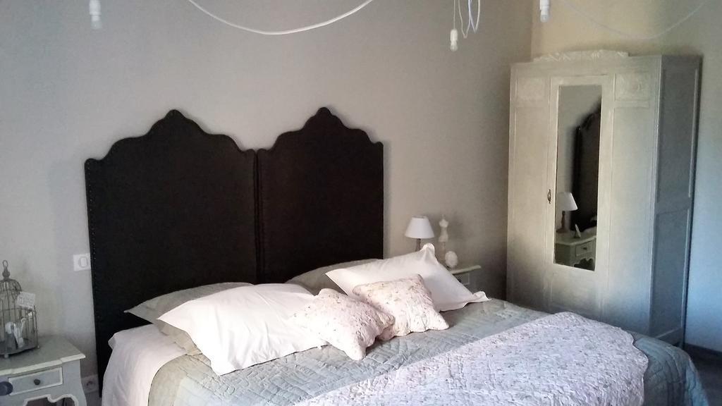 Chambres D'Hotes L'Oreliane En Provence Only Adult Châteauneuf-de-Gadagne Εξωτερικό φωτογραφία